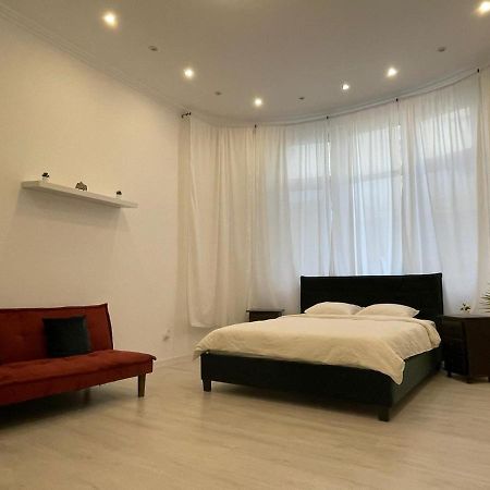 Apartmán Outstanding 3Br Ultracentral Cityview Balcony Aaa Bukurešť Exteriér fotografie
