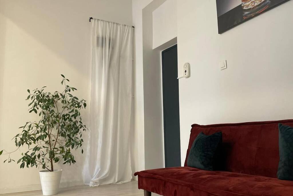 Apartmán Outstanding 3Br Ultracentral Cityview Balcony Aaa Bukurešť Exteriér fotografie